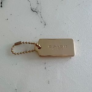 NEW | COACH HANG TAG | GOLD 💛💛